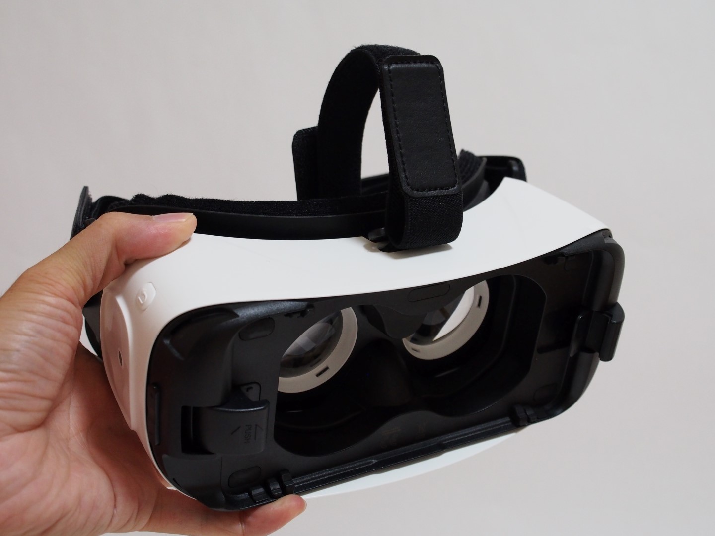 撮影したvrをすぐにhmdで見る方法 Gearvr と Gear360 を使えば スマートフォンで自動ステッチ可能 Dronediy