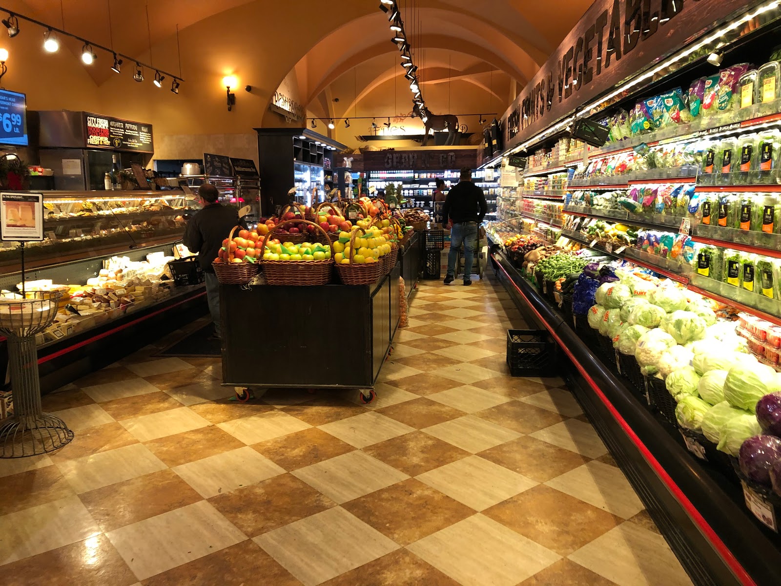 TOUR City Fresh Market Bushwick, Brooklyn, NY