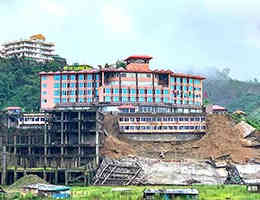 8 killed and  1 hurt in twin Arunachal landslides