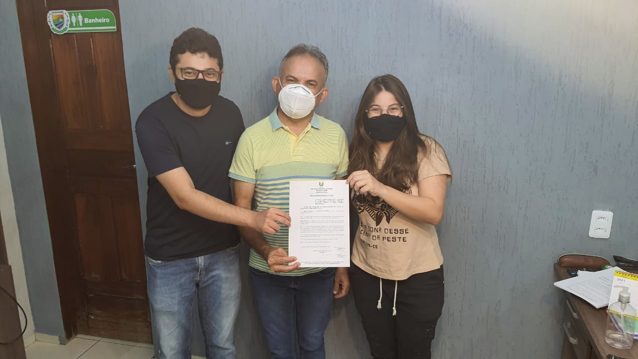 Prefeito Marcone Tavares e secretário de cultura enviam à Câmara projeto de lei que que dispõe da criação do Conselho Municipal de Patrimônio Cultura Prefeito Marcone Tavares e secretário de cultura enviam à Câmara projeto de lei que que dispõe da criação do Conselho Municipal de Patrimônio Cultura