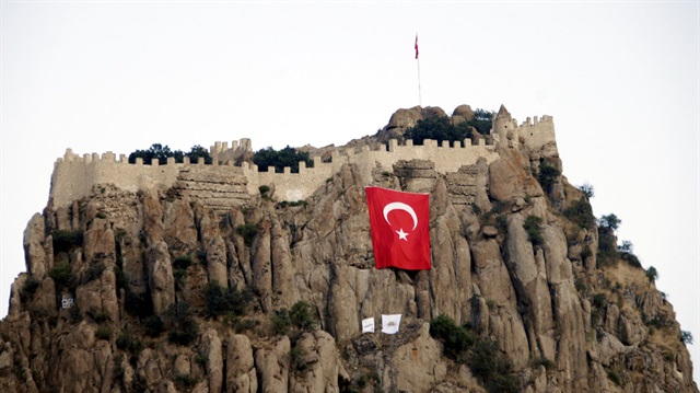 afyon manzarali turk bayragi resimleri 7