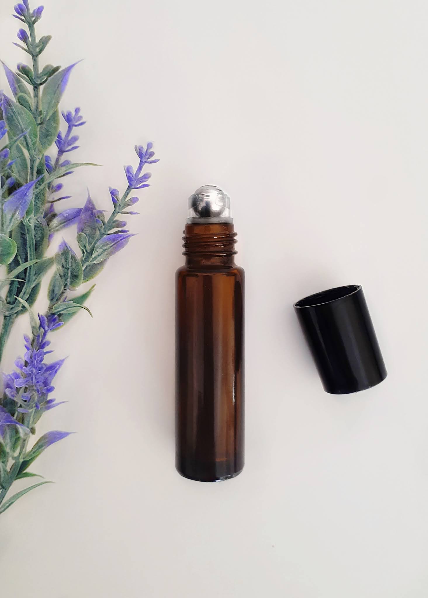 DIY Natural Eye Serum For Dark Circles, Under Eye Bags, And Wrinkles