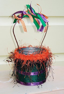 upcycle a pail to a halloween carry all