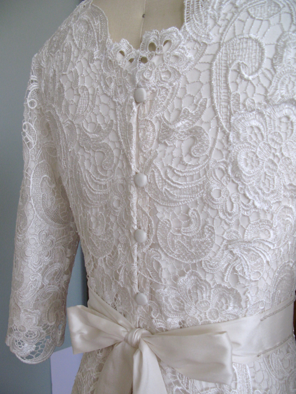 Guipure Lace Wedding Dress : Modest Maven: Guipure Lace Wedding Dress