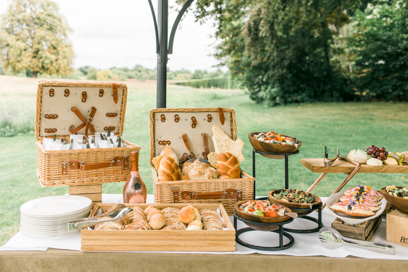 Is this Britain's most luxurious picnic? Heroine in Heels