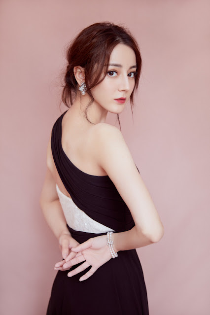 Chinese Actress Dilraba Dilmurat Hot Photos Navel Queens Chinese Actress Dilraba Dilmurat Hot Photos Navel Queens