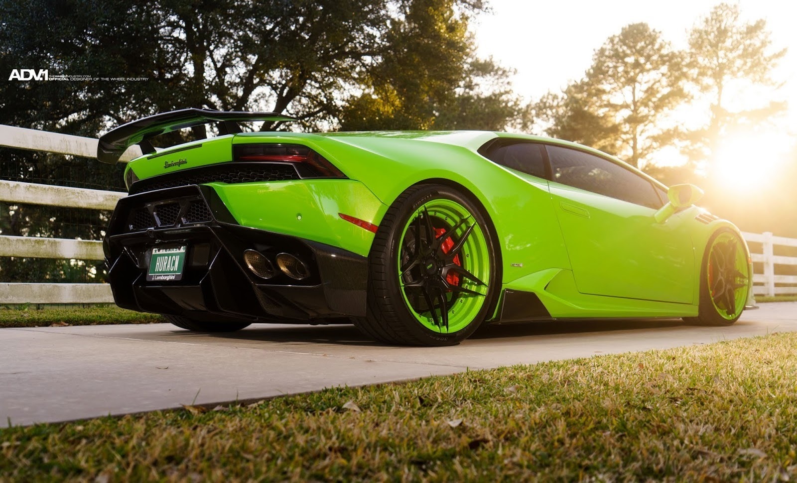 Lamborghini Huracan Green 2016