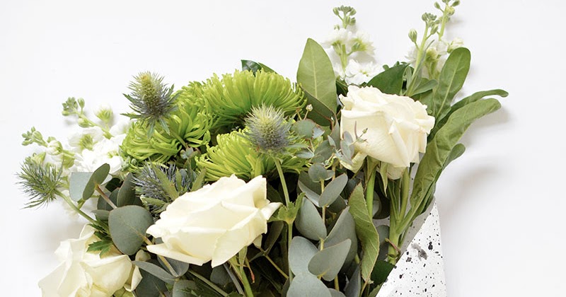 4 ways to wrap a flower bouquet — Caroline Burke