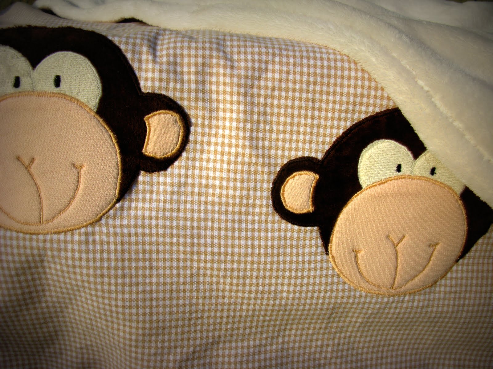 Lialouis: April 2013