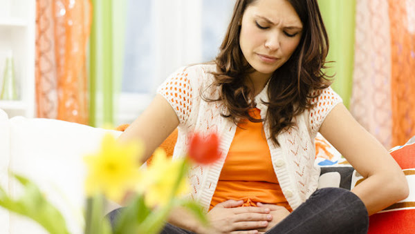 أفضل ٨ حلول لعلاج عسر الهضم والإمساك