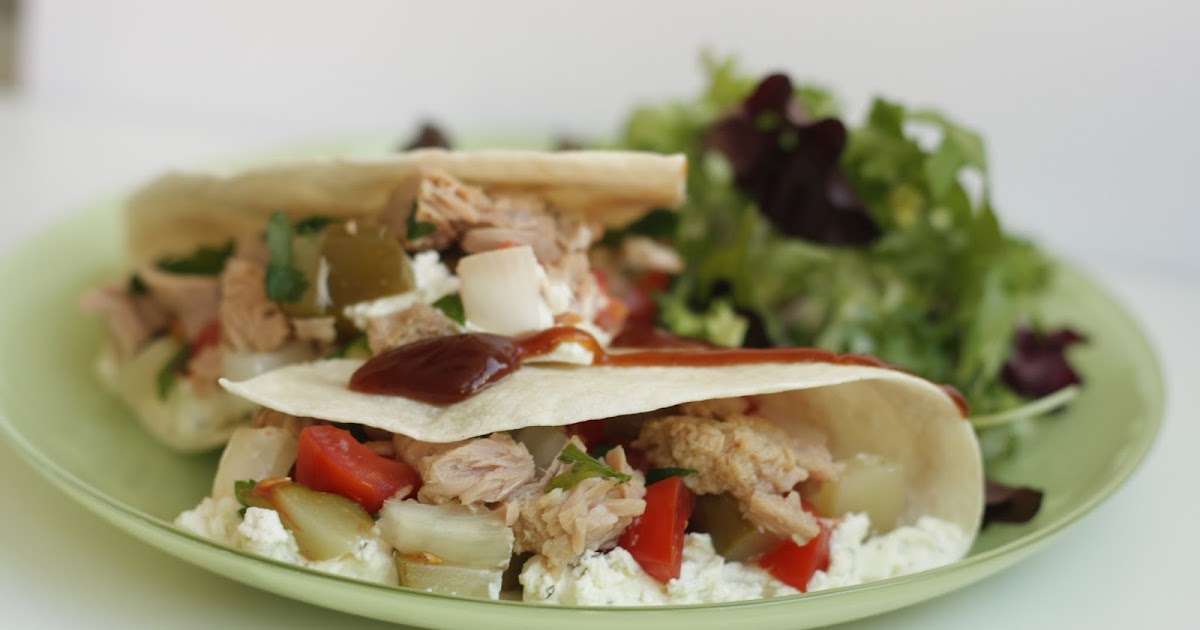 QUESADILLAS DE ATÚN, QUESO CREMA Y VERDURAS
