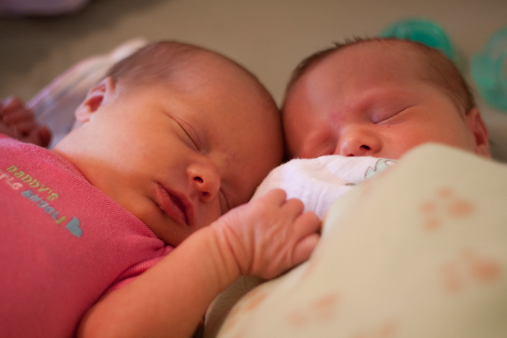 Twin Babies in IVF what are the risks?