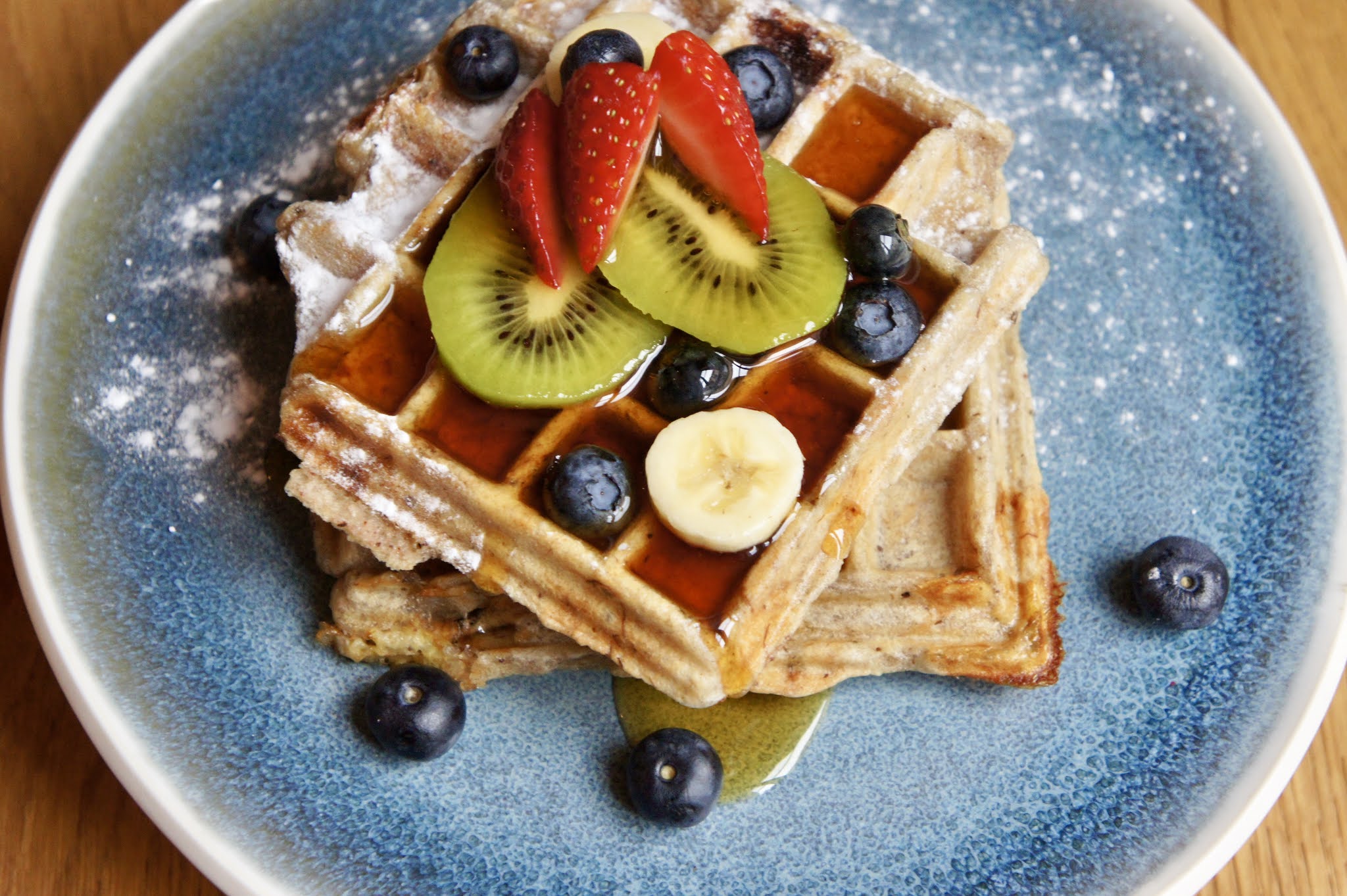 REZEPT: Waffeln (glutenfrei + vegan) ♥ Ein glutenfreier Blog REZEPT: Waffeln (glutenfrei + vegan) ♥ Ein glutenfreier Blog