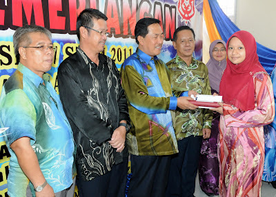 Anugerah Kecemerlangan Pelajar SPM & STPM DUN Sindumin | Parlimen ...