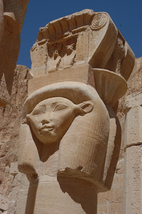 Hathor (la diosa vaca): la sustancia gestora, el registro de acontecimientos.