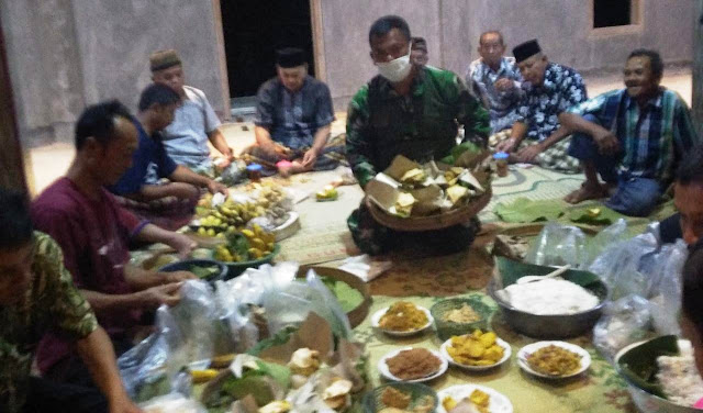 Perehapan RTLH TMMD Karanganyar - Mbah Wito Saimin Adakan Syukuran