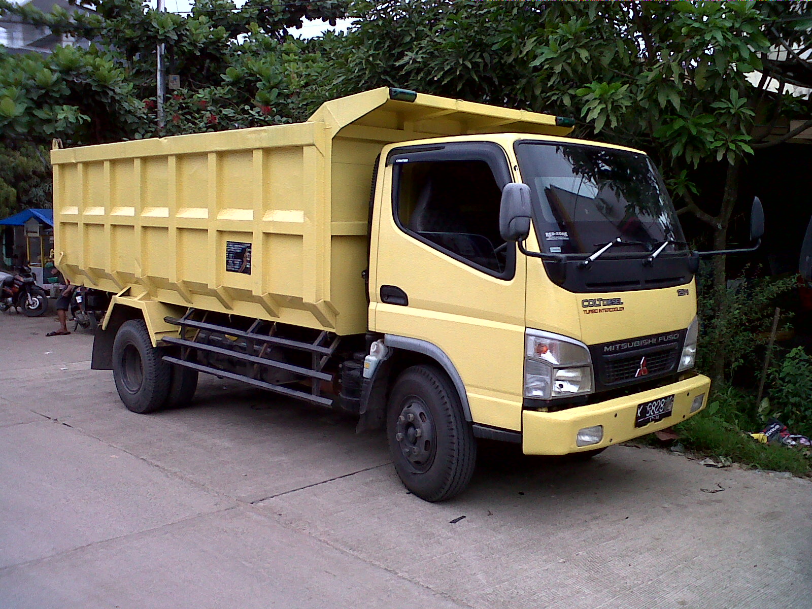 Gambar Gambar Foto Modifikasi Truk  Dump Canter Hino Sakera 