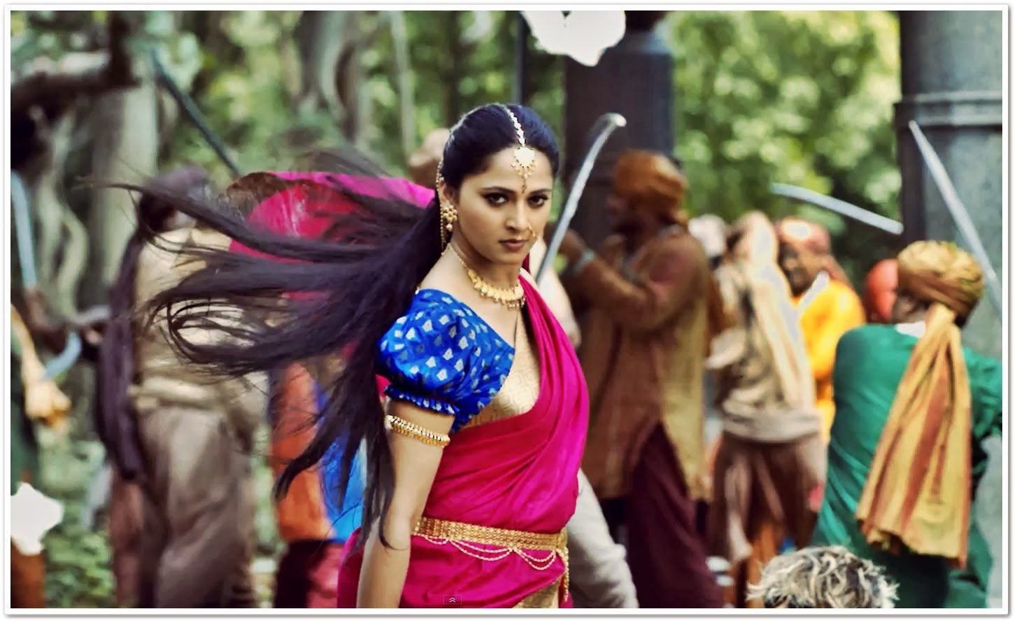 Anushka Will Not Part of Baahubali ~ Tweetz Cinema