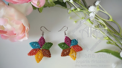 Pendientes, aros, aretes en macramé.Earrings, hoops, earrings in macramé. #AdrianaAbril