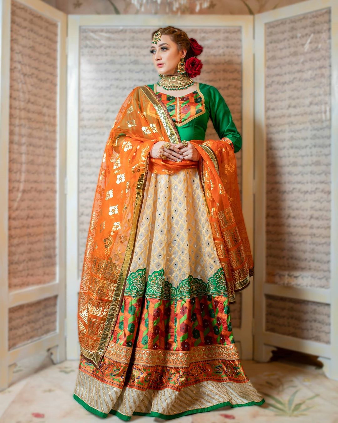 Ehd-e-Wafa Actress Momina Iqbal Majestic Looks from Bridal Photo Shoot