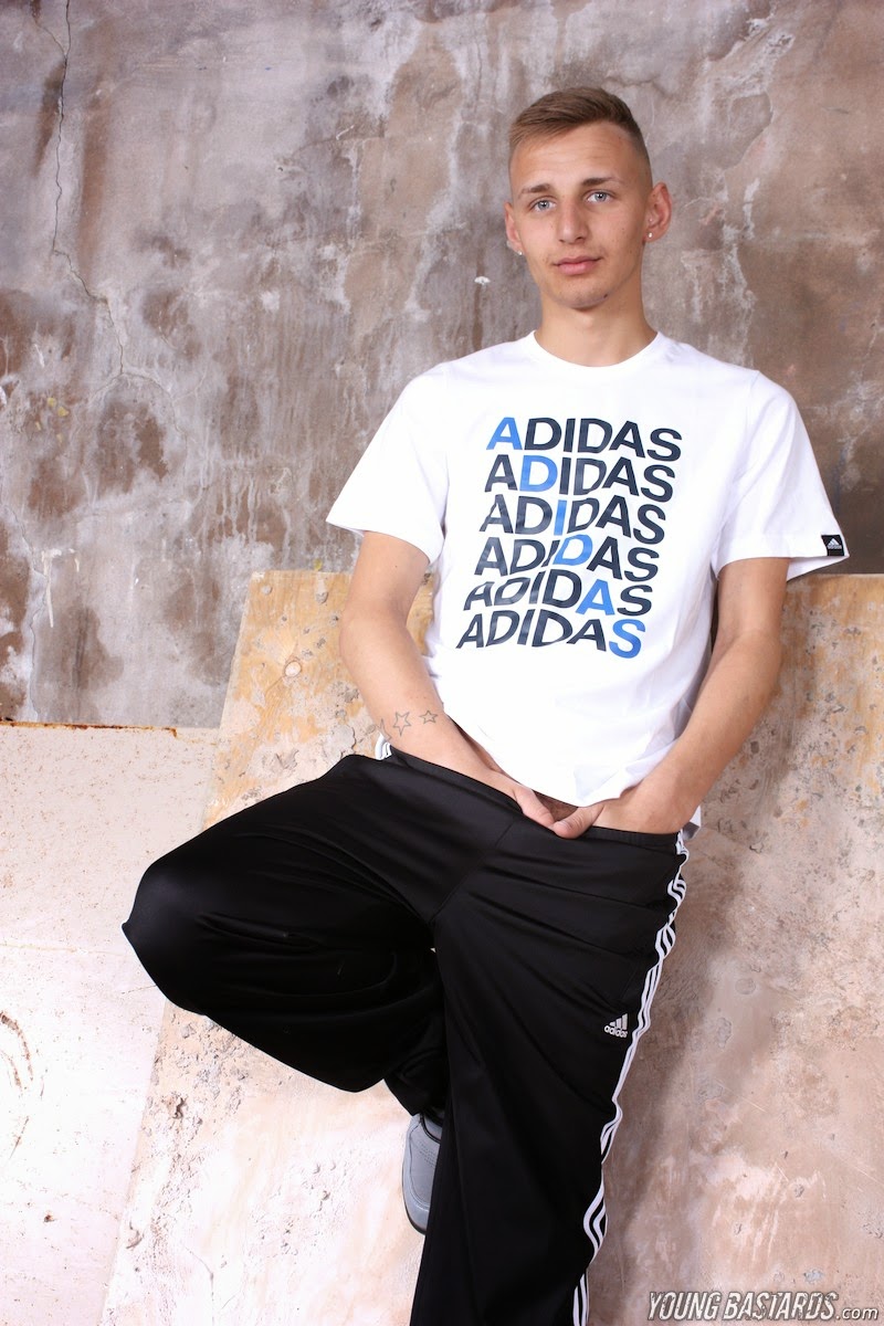 Gay porn straight guy loses bet to gay guy - loversvsera