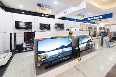 Sony LED TV vs. Samsung LED TV: A True Comparison of Picture Quality, Features, and Smart Capabilities