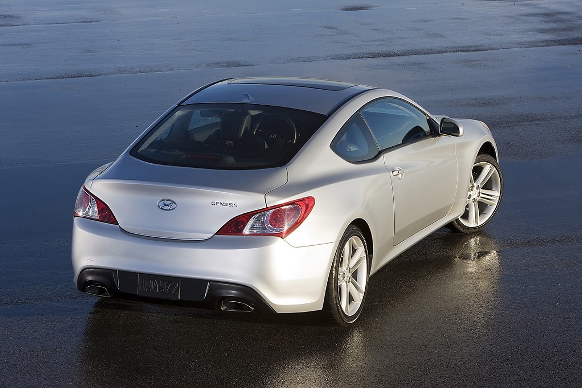 Hyundai genesis coupe 2012