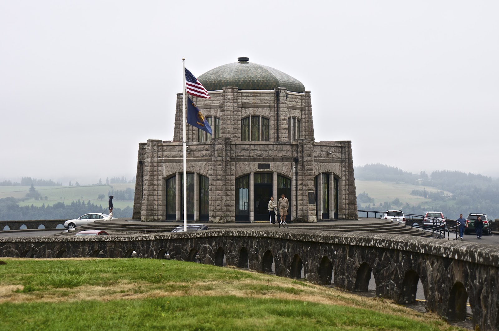 PORTLAND POSSIBLE Vista House, Columbia