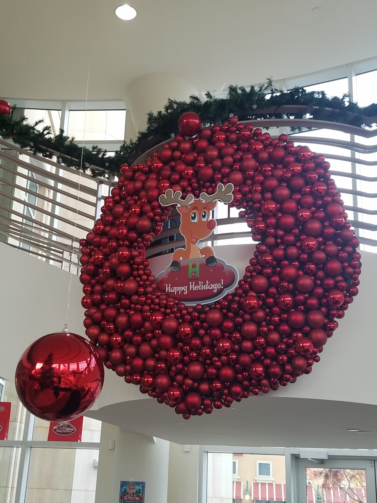 Adventures in Weseland Downtown Hayward Tree Lighting and Santa Con