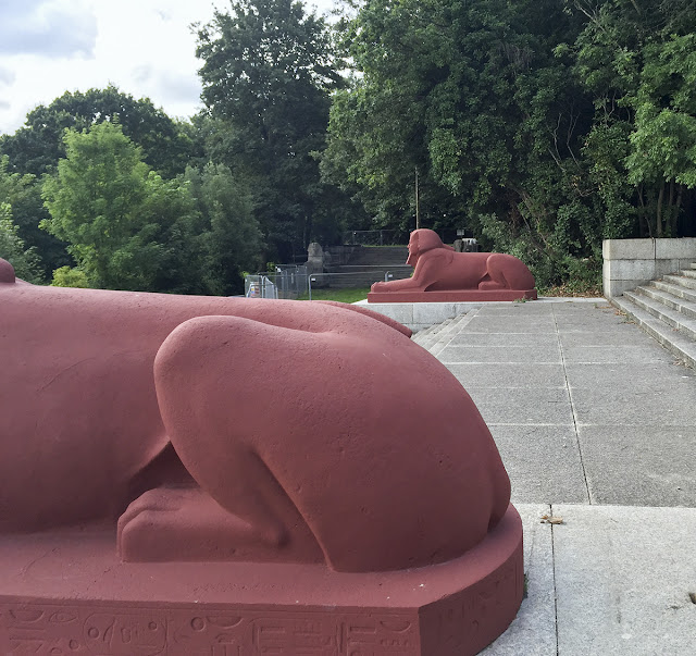 Crystal Palace Park sphinxes, 10 August 2016. Crystal Palace Park sphinxes, 10 August 2016.