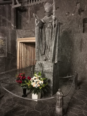 Wieliczka+Wojtyla Statua+Papa+Cracovia