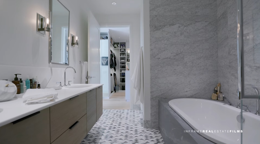 50 Interior Design Photos vs. 1633 Ontario St #1001, Vancouver, BC Luxury Penthouse Tour