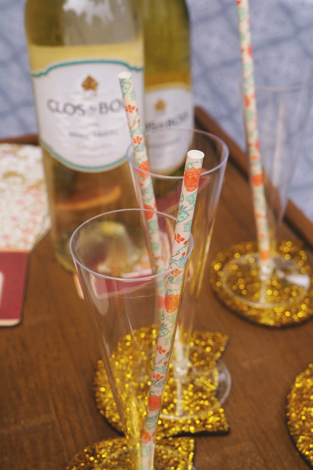 How to Create Your Own Wine Spritzer Bar / Carmen Varner // Lifestyle