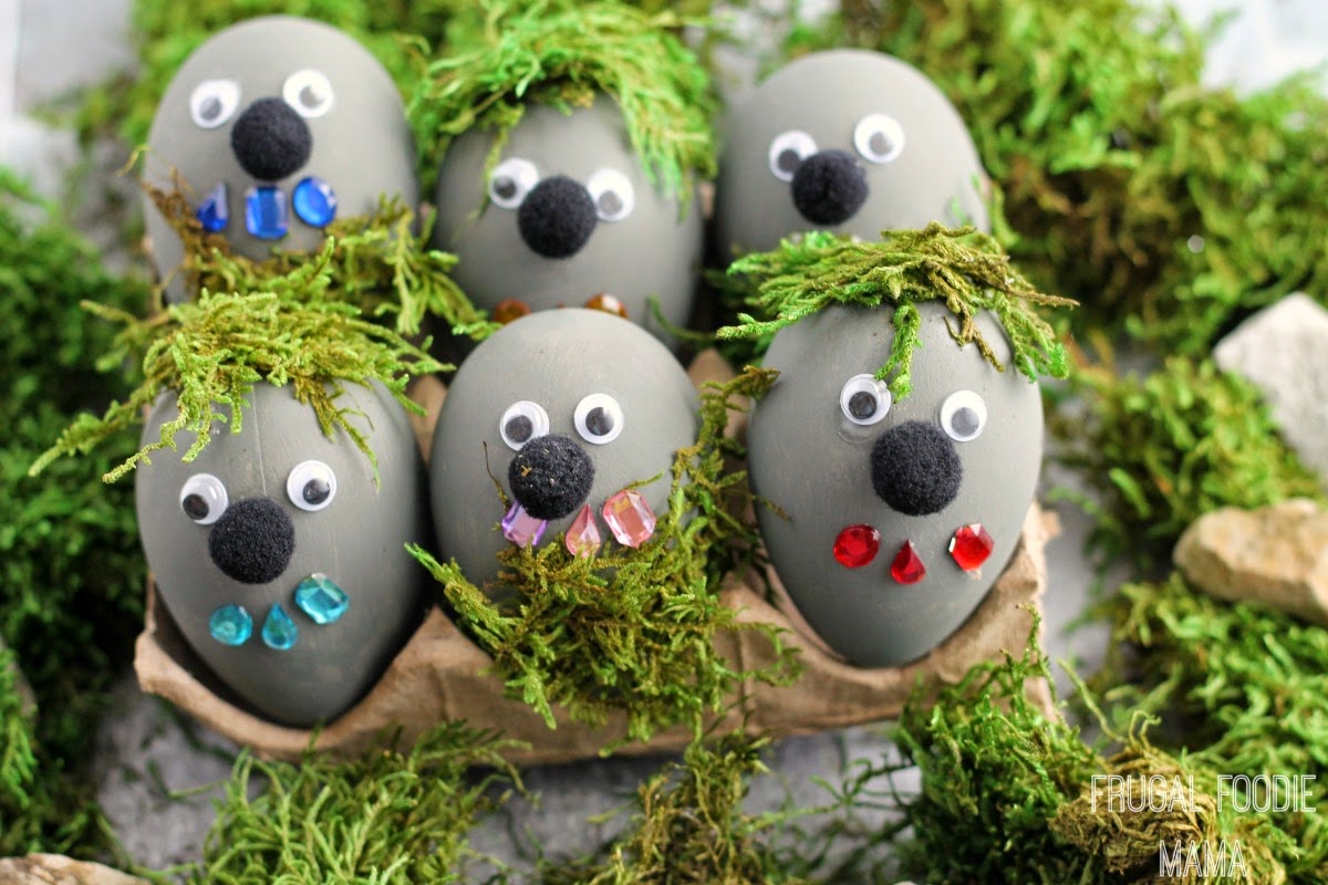 Have a FROZEN inspired Easter this year with these fun to make Rock Troll Easter Eggs and a FROZEN themed Easter basket #DisneyEaster #ad