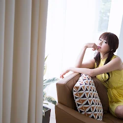 Han Ga Eun In Yellow Foto 9