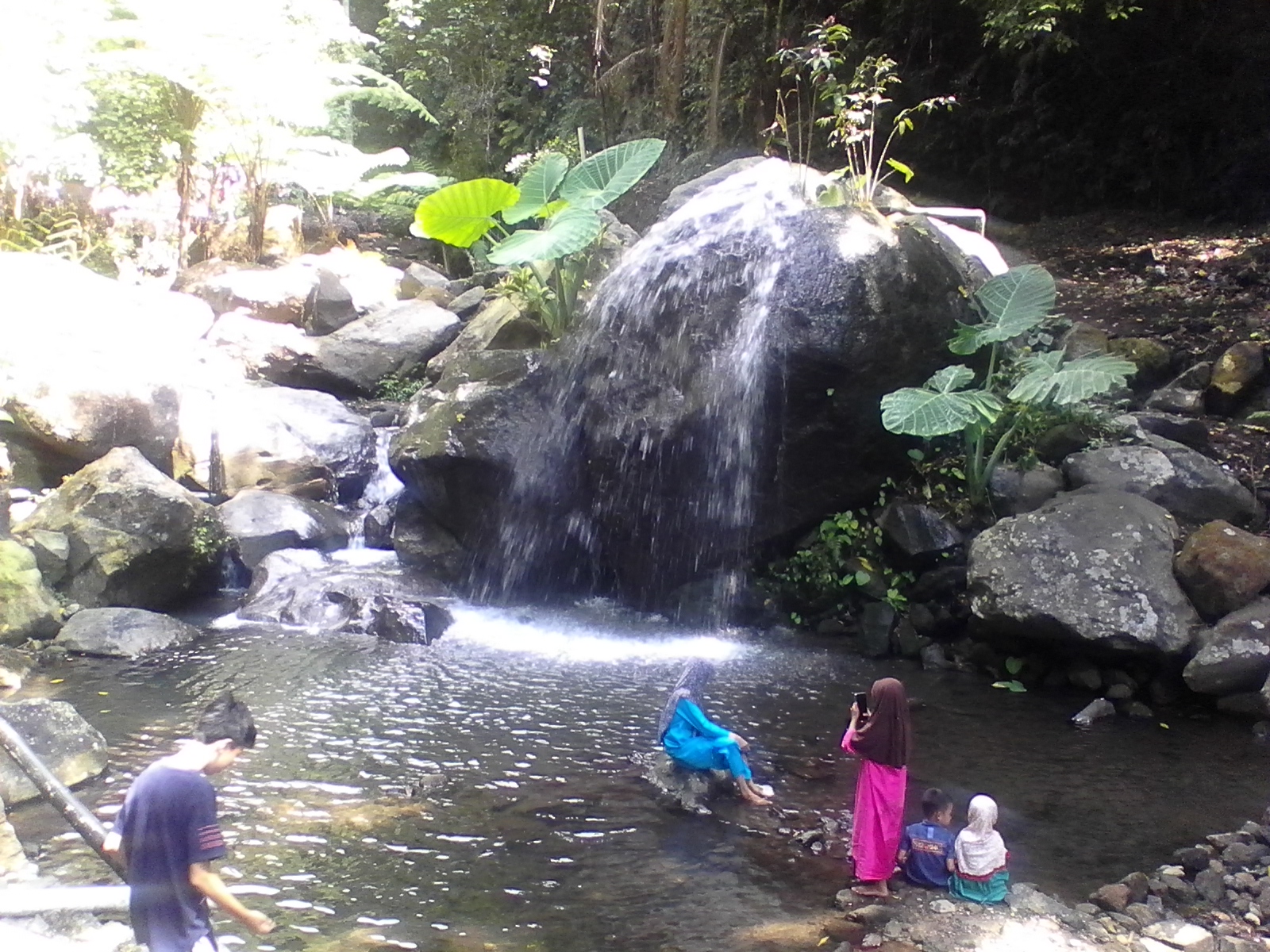 Menikmati Akhir Pekan di Srambang Park Ngawi (Refrensi ...
