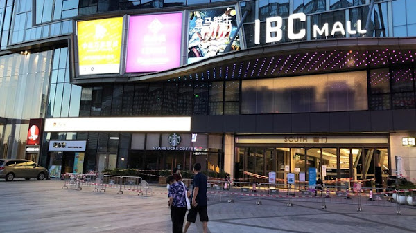 TQ phong tỏa trung tâm thương mại ở Thâm Quyến vì ca nhiễm Covid-19