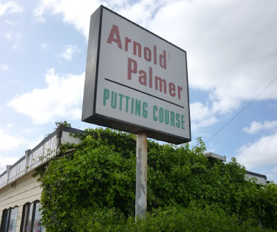 Arnold Palmer Putting Course in Exmouth Arnold Palmer Putting Course in Exmouth