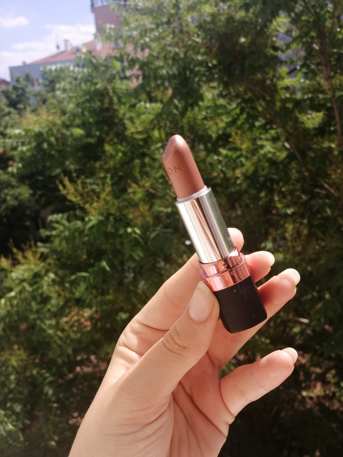 Avon True Color Luminous Velvet Metalik Ruj Luminous Nude