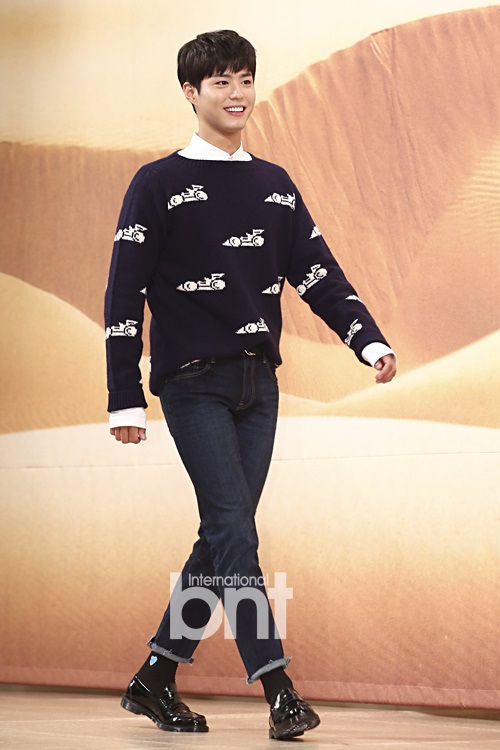 어제 박보검 꽃청춘 기자회견+시사회 | 인스티즈