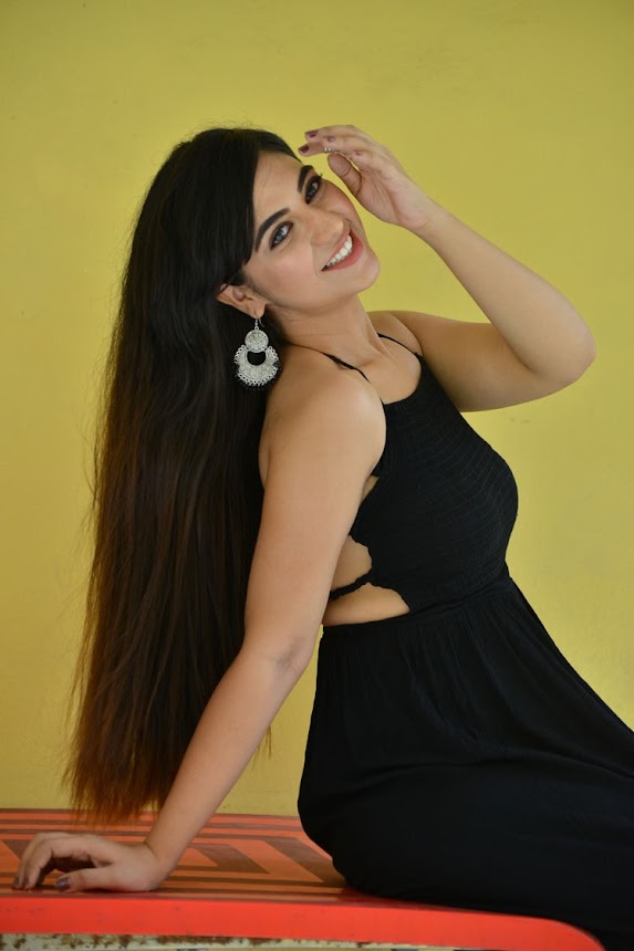 Harshitha Panwar at Bewars Movie Interview