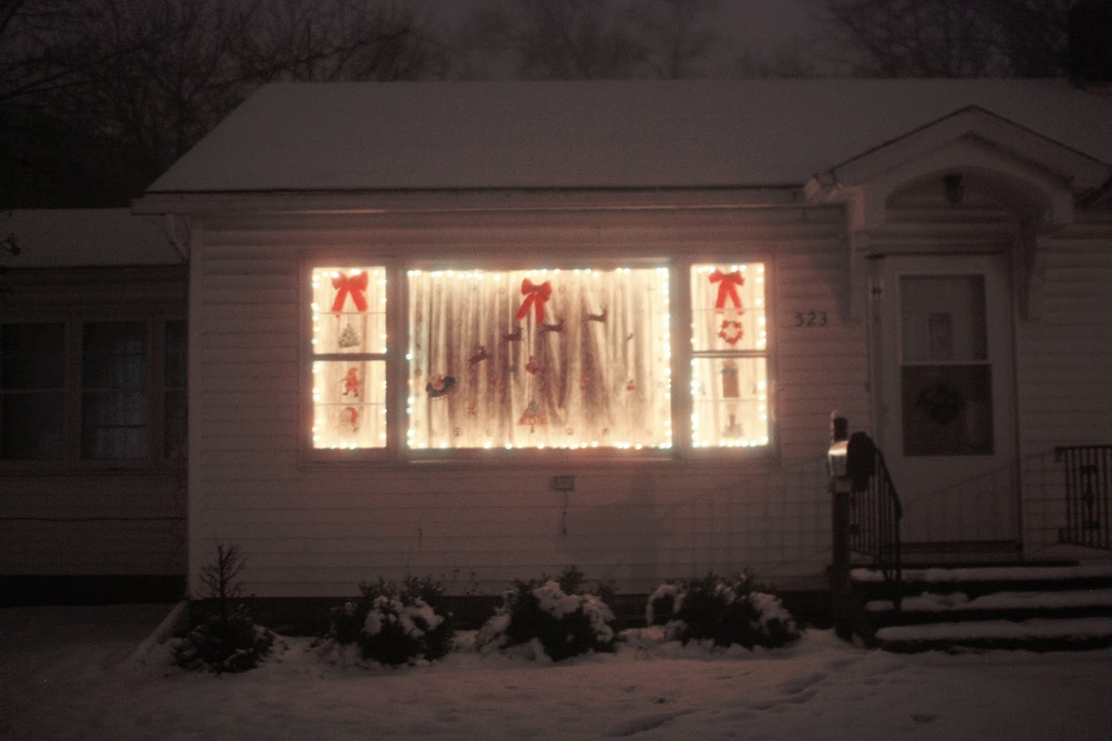 free falling christmas light walk