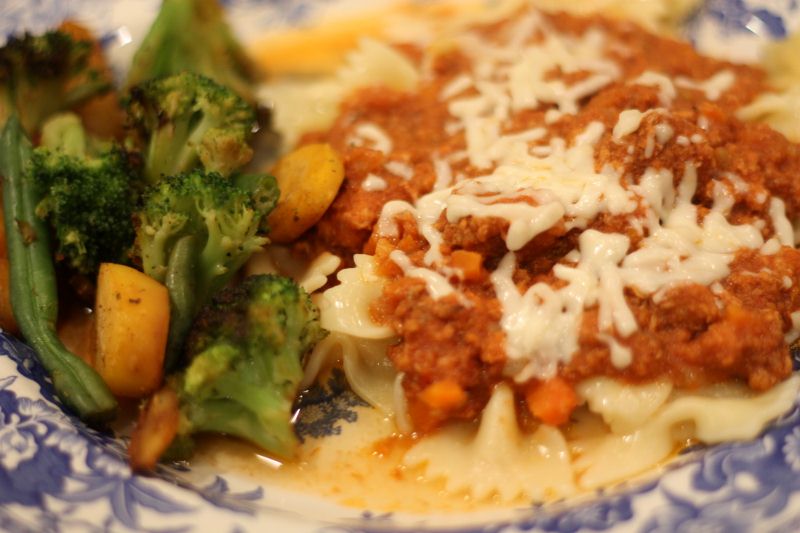 pass the peas, please slow cooker bolognese sauce