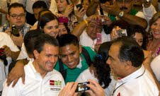 Peña Nieto con la sociedad civil de Acapulco.