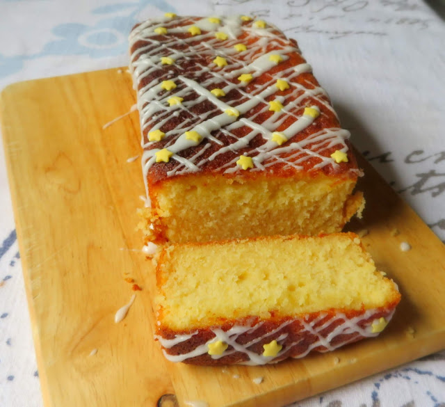 Lemon Curd Drizzle Cake