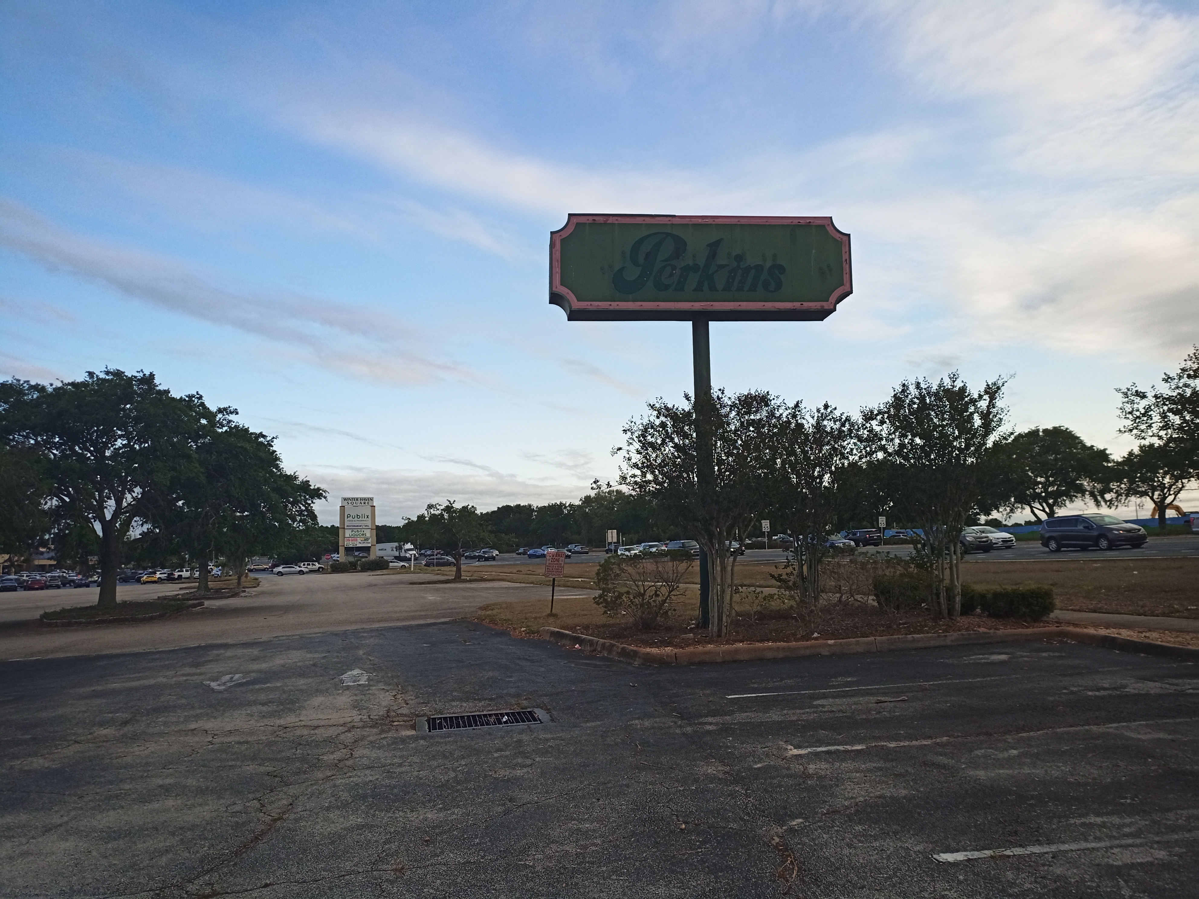 My Florida Retail Blog Former Perkins (neeShoney's) Winter Haven, FL