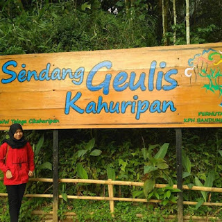 Wisata Alam Sendang Geulis Kahuripan