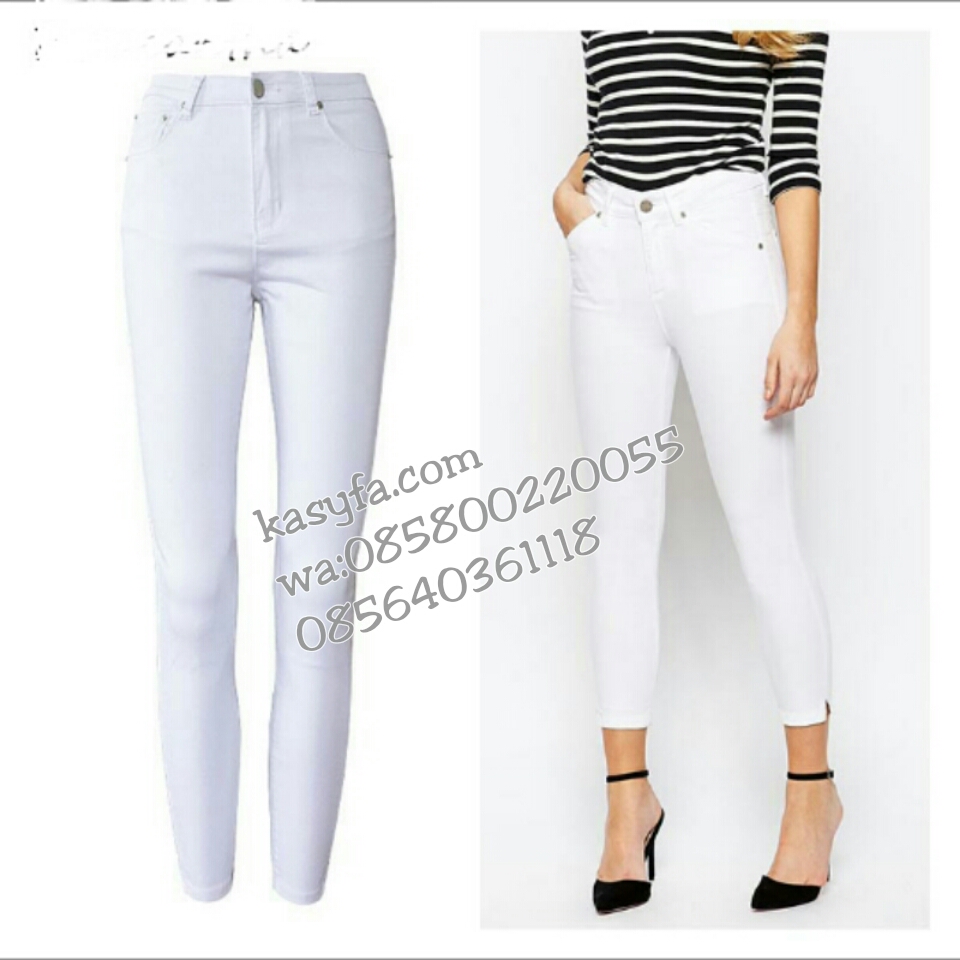 38 Celana  Jeans Wanita  Warna  Putih 