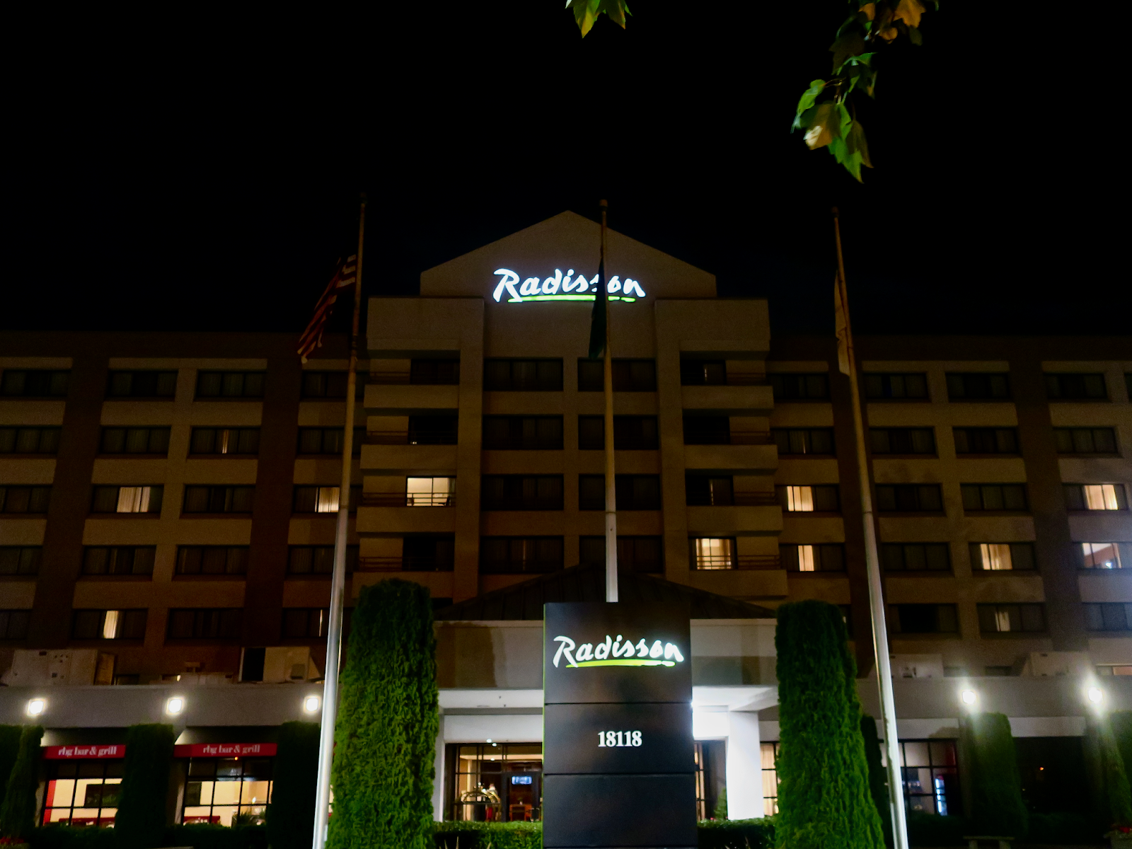 RADISSON HOTEL SEATTLE AIRPORT (3)