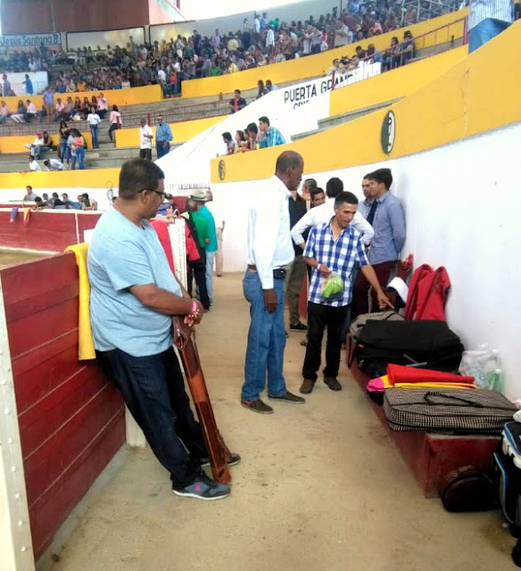 Venezuela de Feria ALONSO VALERO Te recordaremos cada vez que un torero triunfe